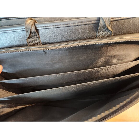 Targus Black Faux Leather 18X15X6 Travel Laptop Bag ~ No Strap - Picture 11 of 16